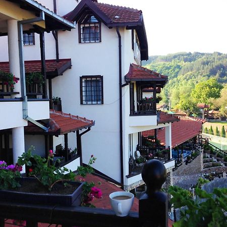 Hotel Manastir เบโรโว ภายนอก รูปภาพ